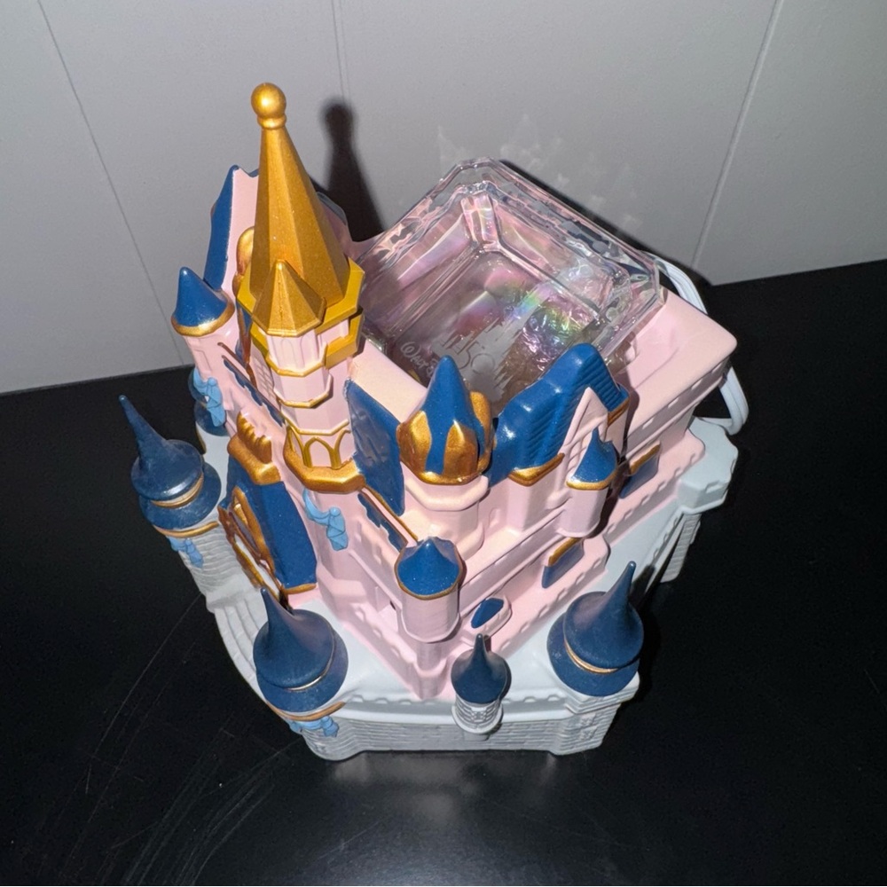 ✨🆕 Scentsy Disney Cinderella 50th Anniversary Castle Warmer - Picture 8 of 16
